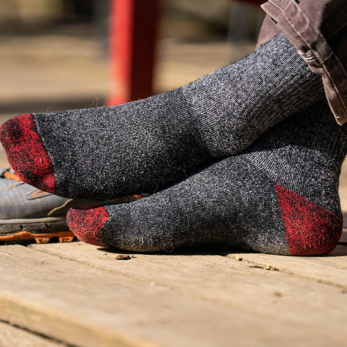 Men's Mountaineering Over-The-Calf Heavyweight Hiking Socks 4