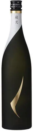 Kikusui Kuramitsu Junmai Daiginjo Sake 750Ml 1
