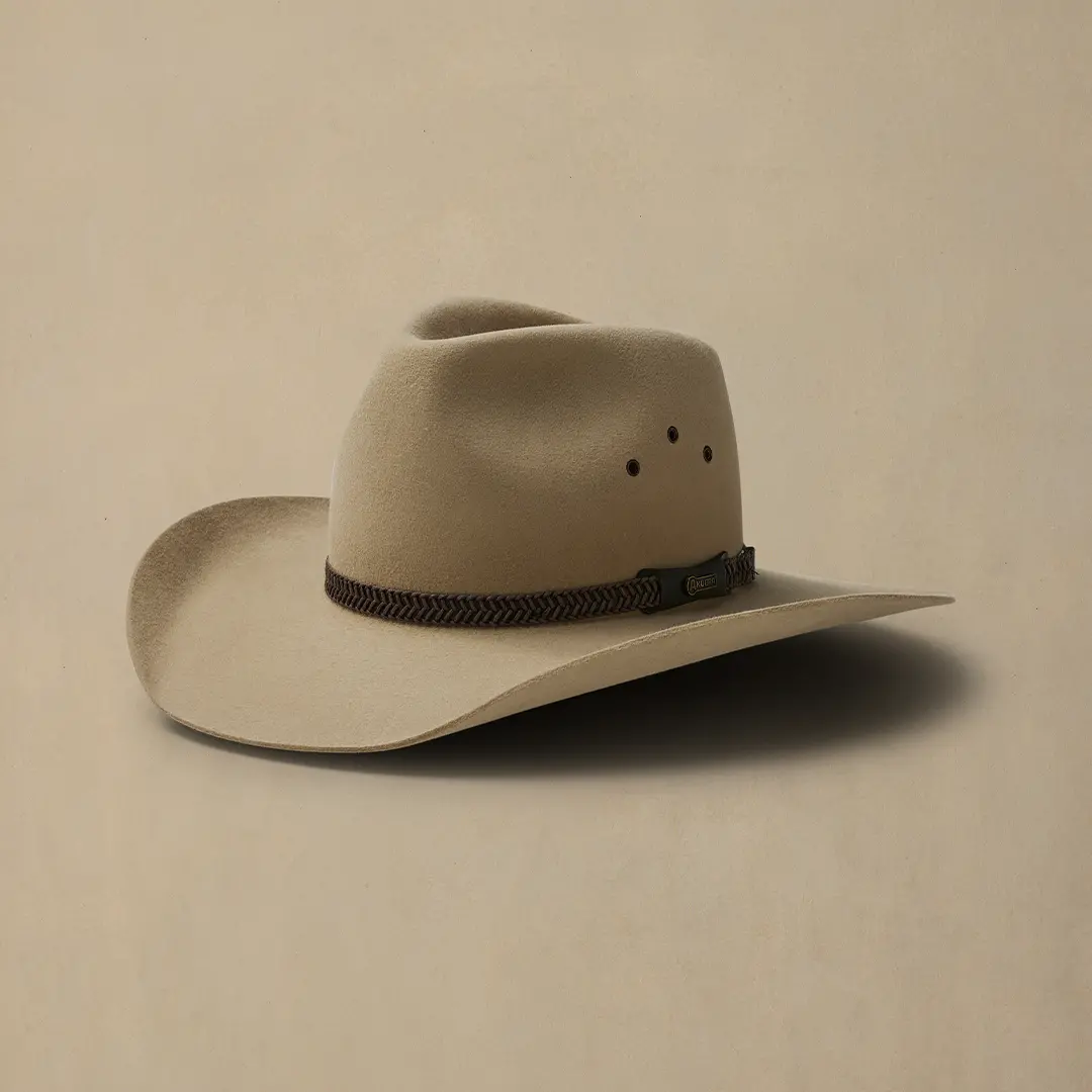 Golden Spur Sand 1