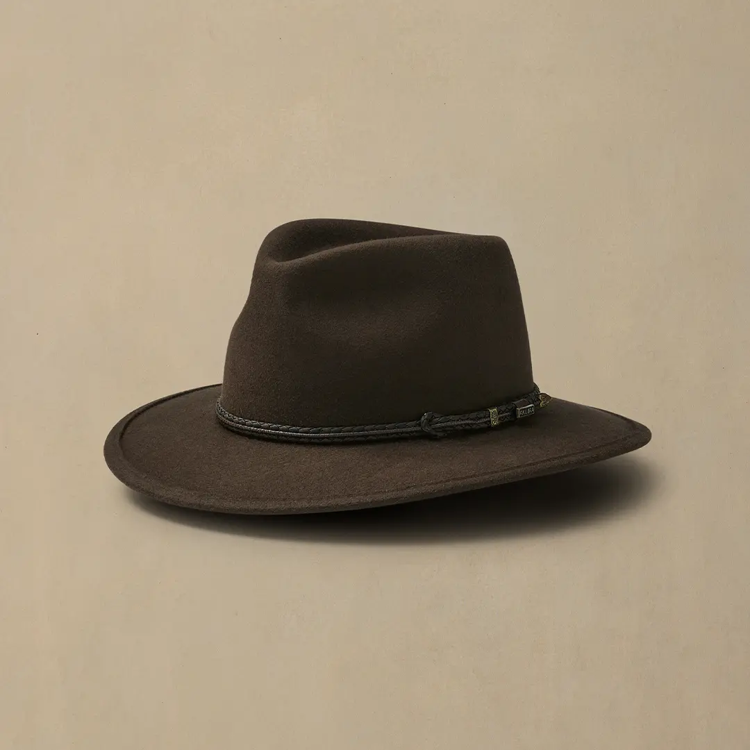 Traveller Loden 1