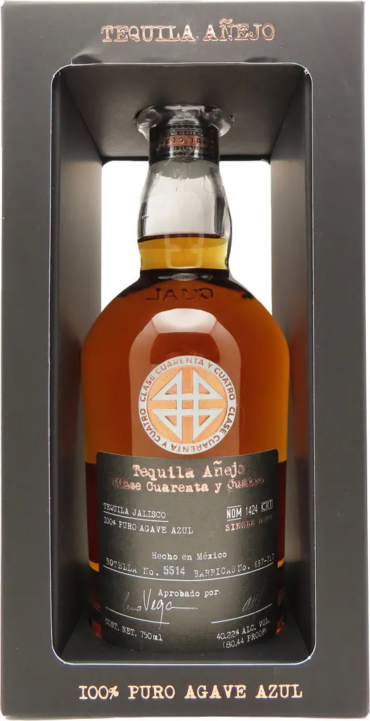 Clase Cuarenta Y Cuatro Tequila Anejo 750Ml 1
