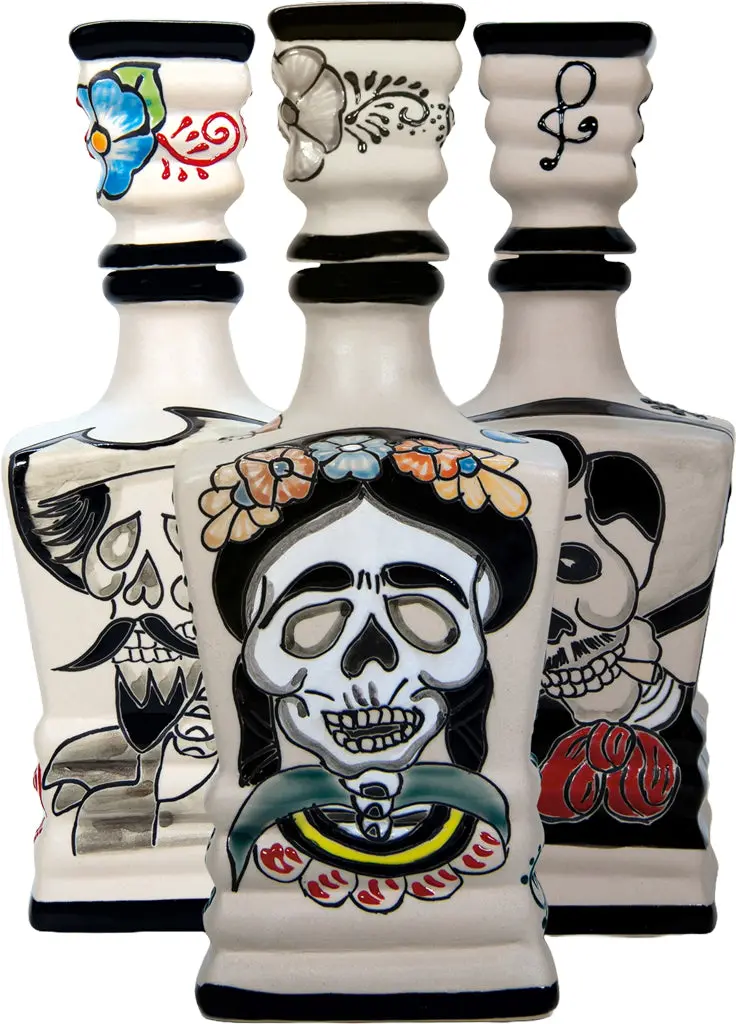 Dinastia Real Tequila Extra Aged Anejo Muertos Ceramic 750Ml 1