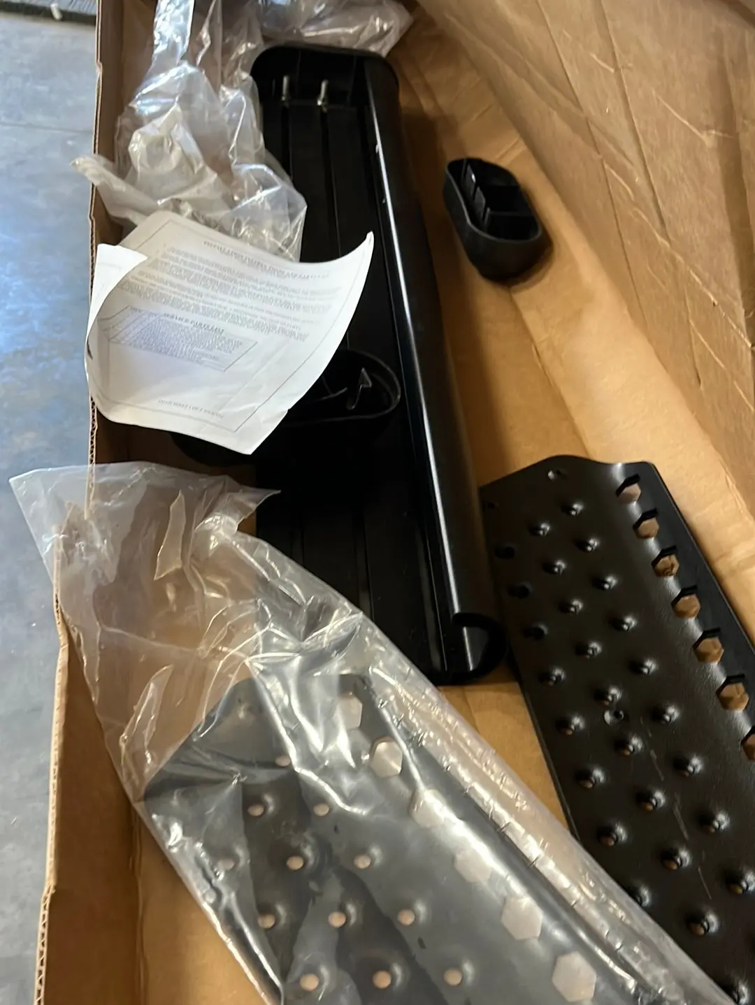 Aluminum Sidesteps For Select Dodge Vehicles 1