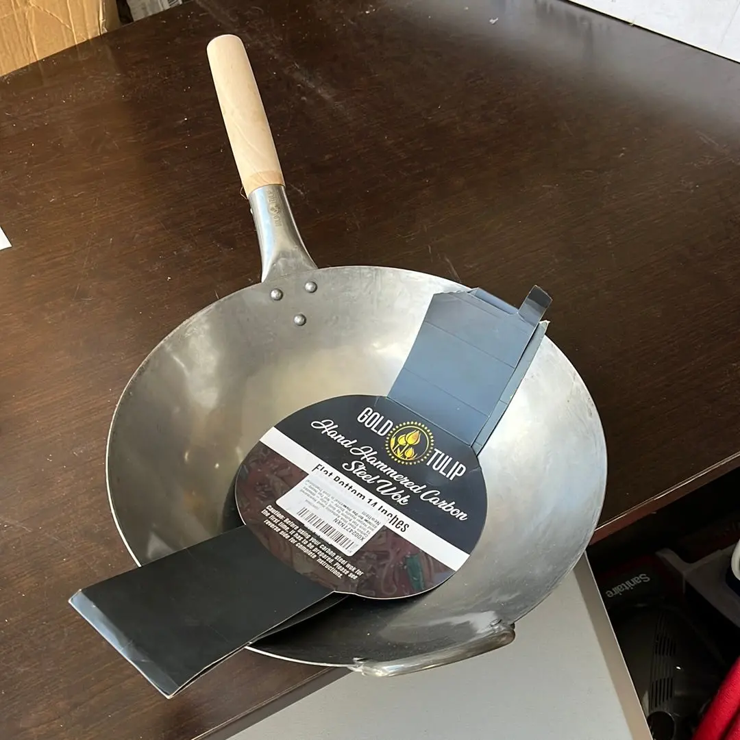 Hand Hammered Carbon Steel Wok 1