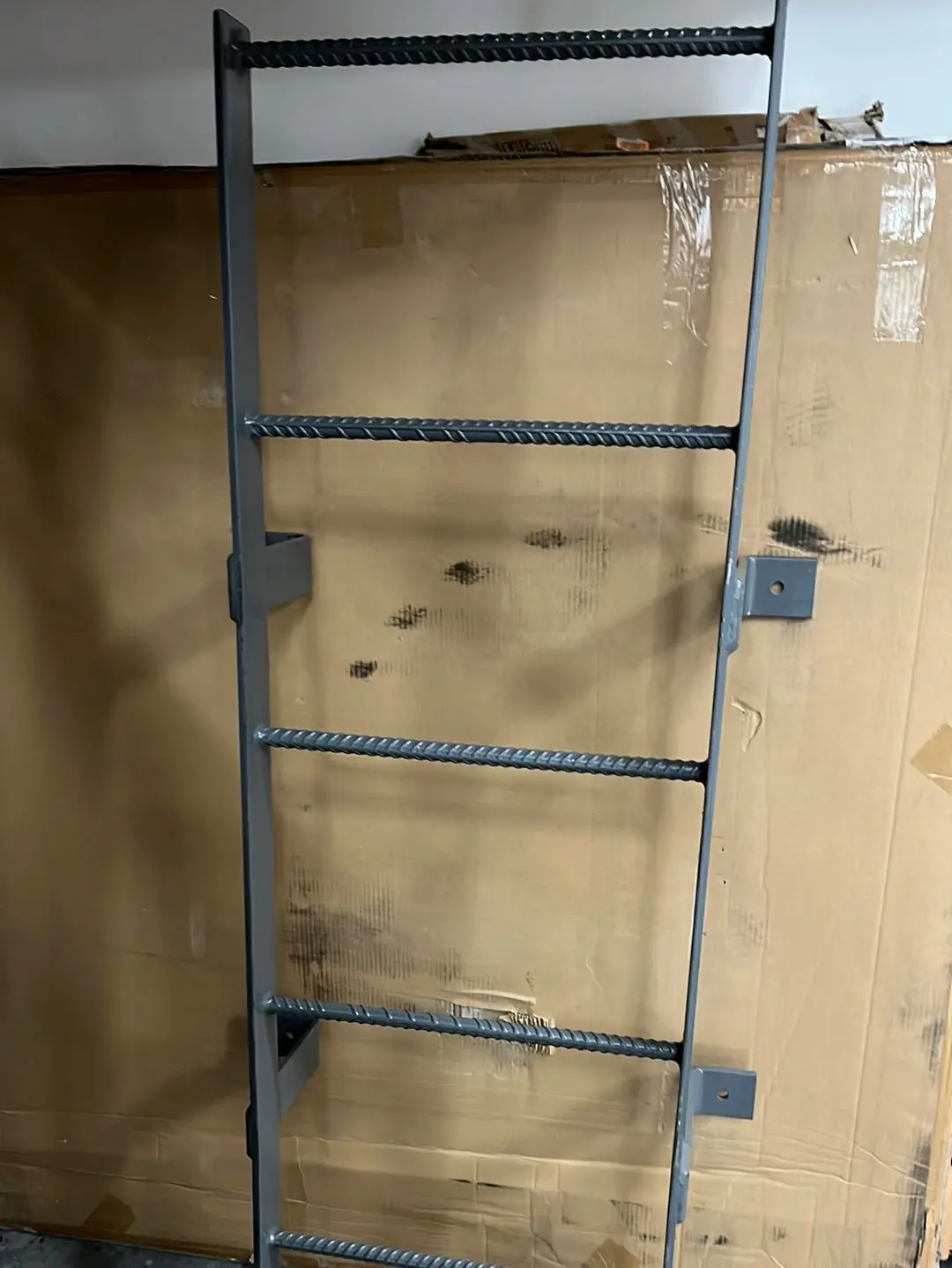 Tri-Arc 6 Rung Fixed Ladder 1