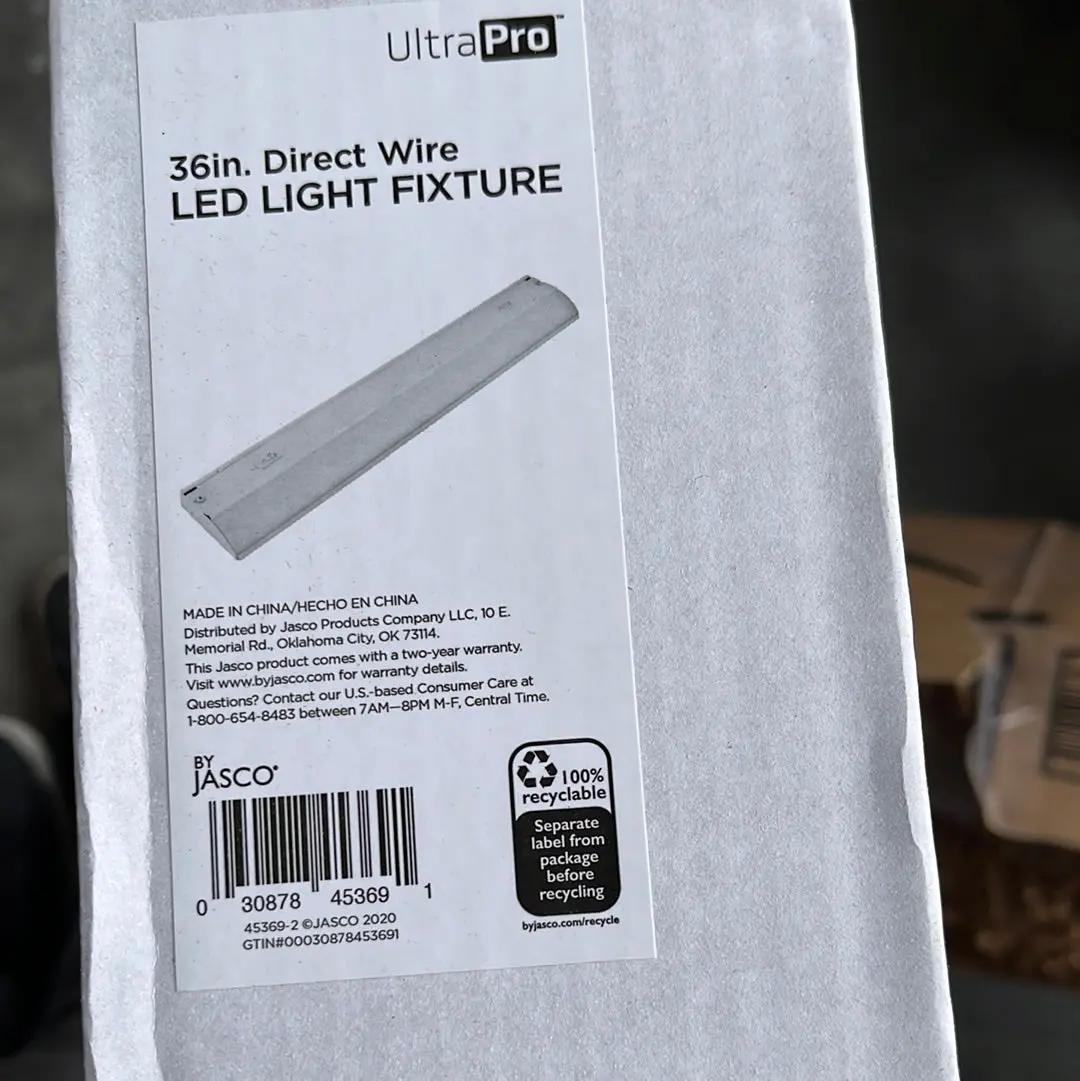 36In. Direct Wire Led Light Fixture 1
